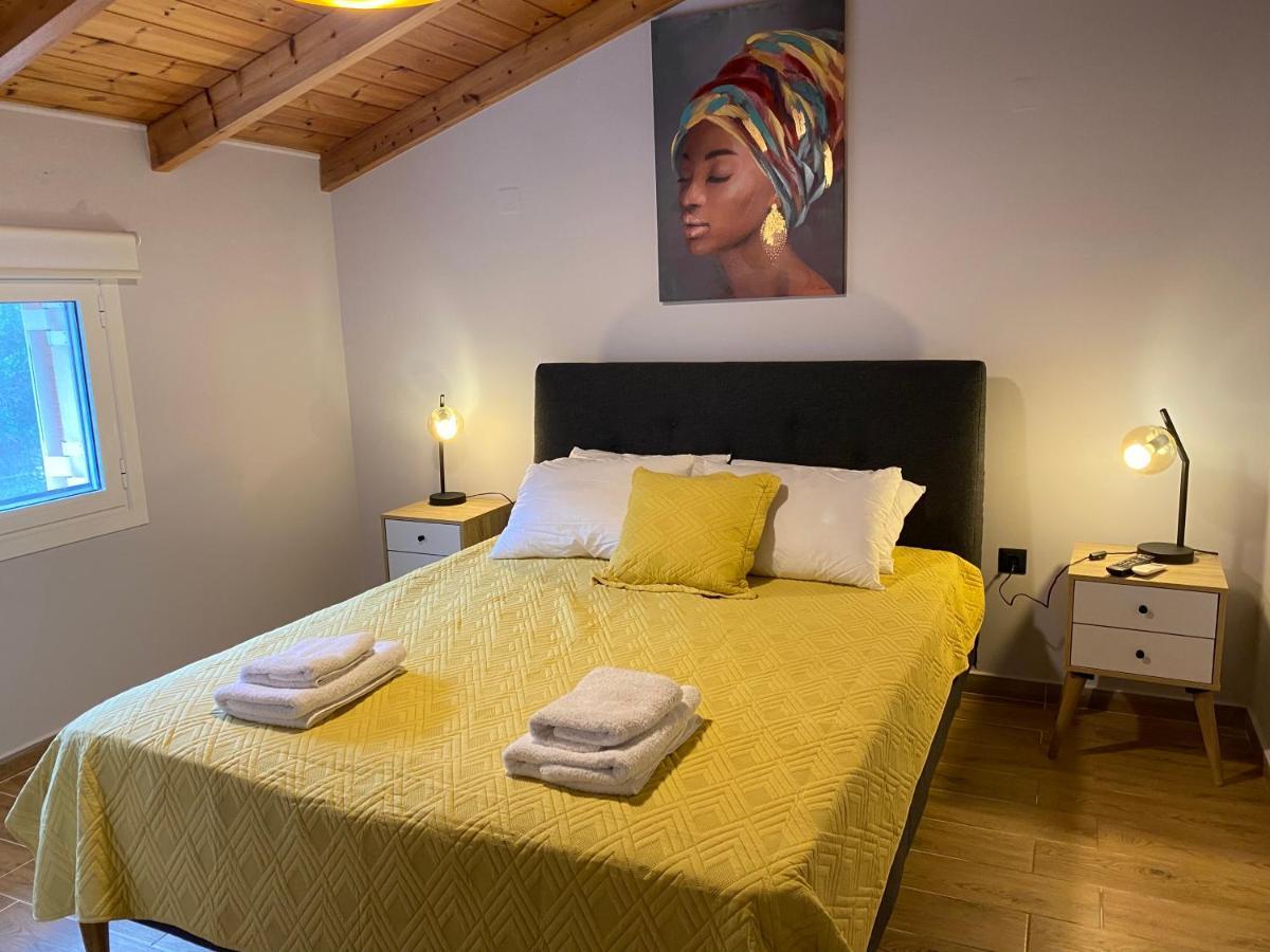 Christina'S Loft Daire Agia Efimia Dış mekan fotoğraf
