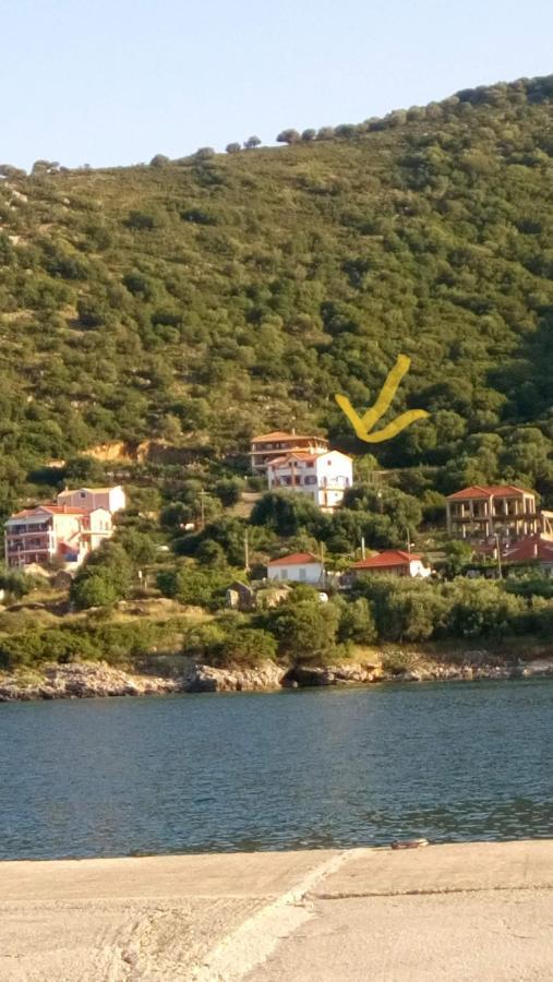 Christina'S Loft Daire Agia Efimia Dış mekan fotoğraf
